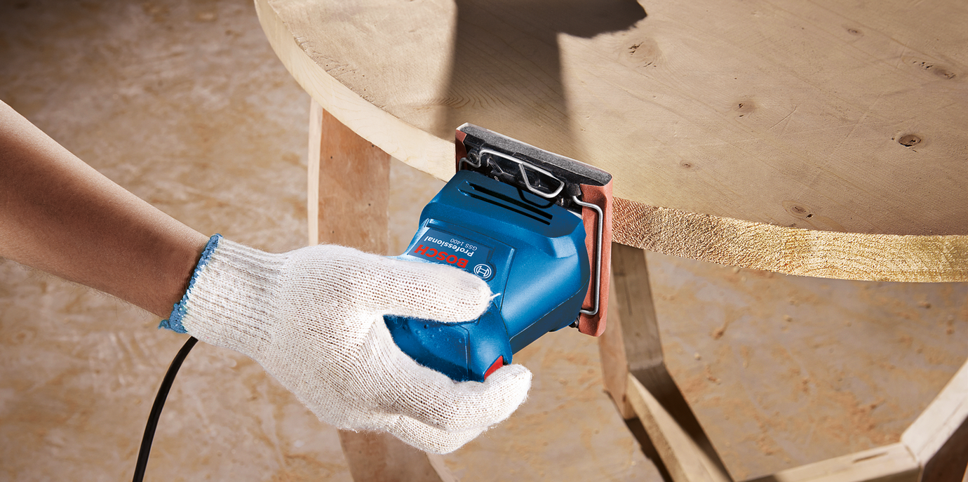 máy chà nhám rung Bosch GSS 140