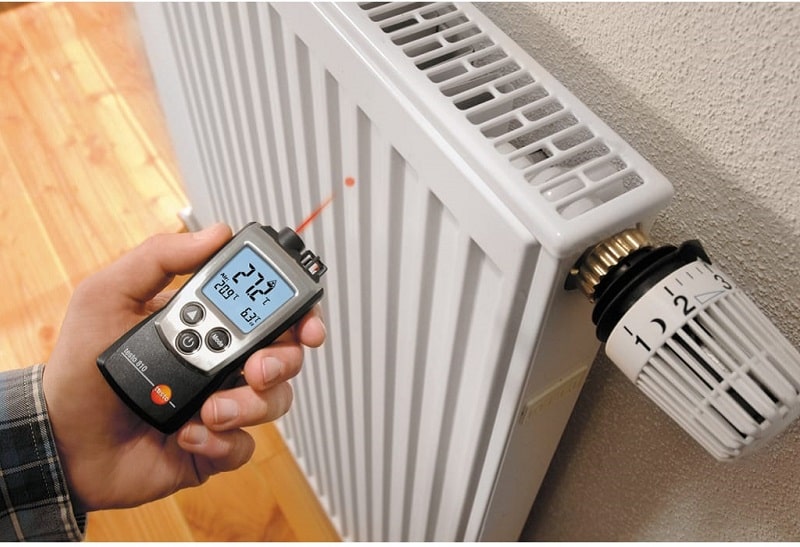 Testo 810 thiết kế nhỏ gọn, dễ dàng bỏ túi mang ra công trình 