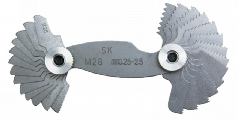 Bộ dưỡng đo bước ren hệ mét 28 lá Niigata M28 là bộ công cụ gồm 28 lá đo khác nhau Bộ dưỡng đo bước ren hệ mét 28 lá Niigata M28 là bộ công cụ gồm 28 lá đo khác nhau