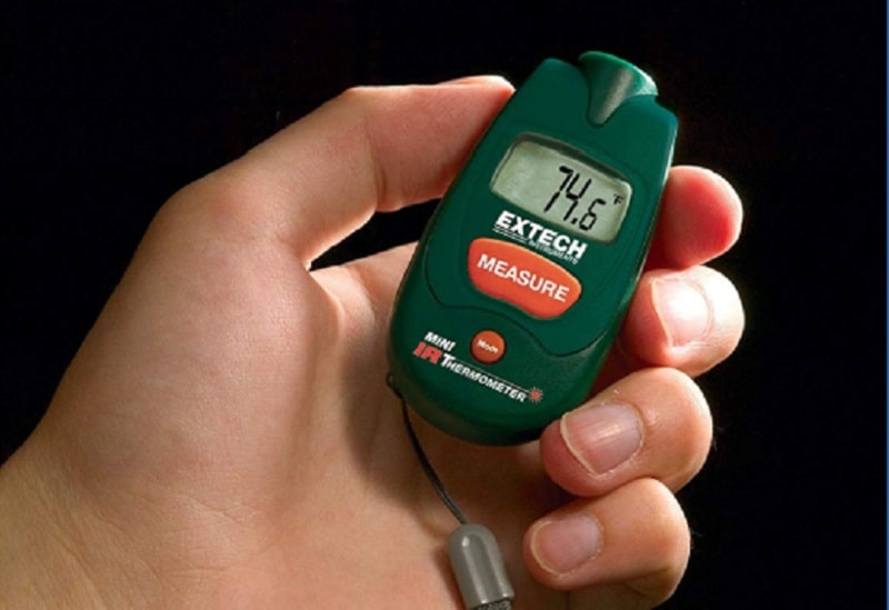 Máy đo nhiệt độ Extech IR100 thiết kế kích thước mini tiết kiệm để thuận tiện