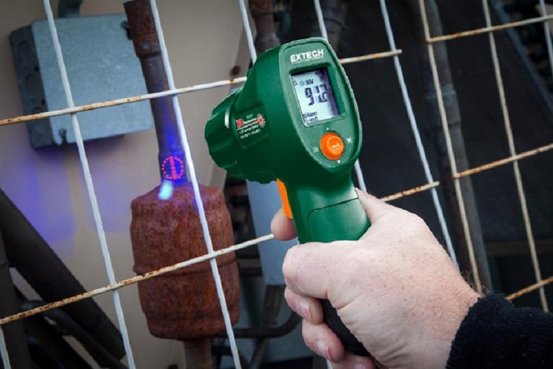 Extech IR300UV đo nhiệt độ bề mặt mà không tiếp xúc trực tiếp từ -30 đến 500 ° C (-22 đến 932 ° F) Extech IR300UV đo nhiệt độ bề mặt mà không tiếp xúc trực tiếp từ -30 đến 500 ° C (-22 đến 932 ° F)