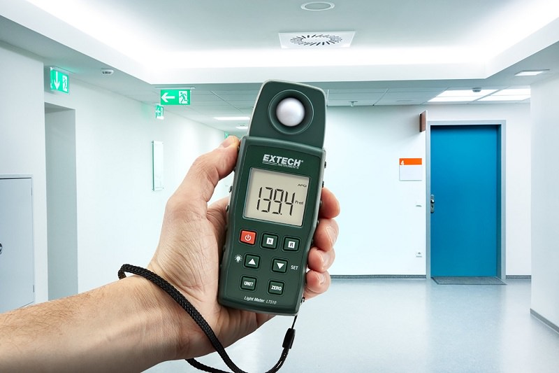 Máy đo cường độ ánh sáng Extech LT510
