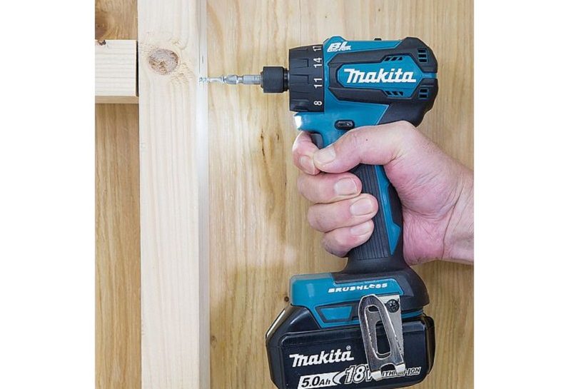 Makita DTS141Z Makita DTS141Z