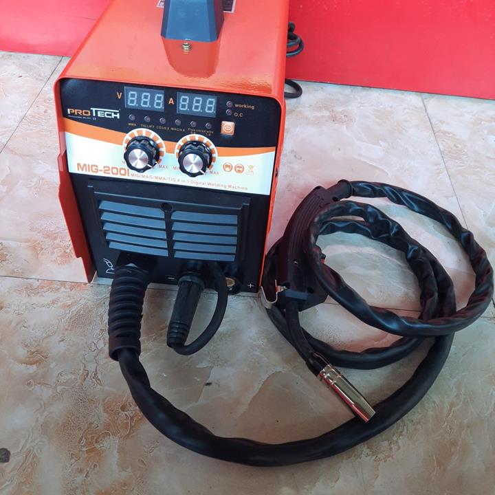 hình ảnh mặt trước máy hàn Protech MIG 200I hình ảnh mặt trước máy hàn Protech MIG 200I