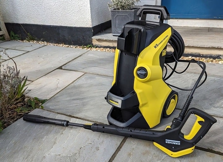 Thiết kế dễ dàng lắp đặt nhanh chóng, dây áp lực dài 10m