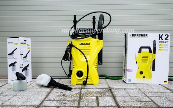 Máy phun rửa xe Karcher K 2 Compact Car