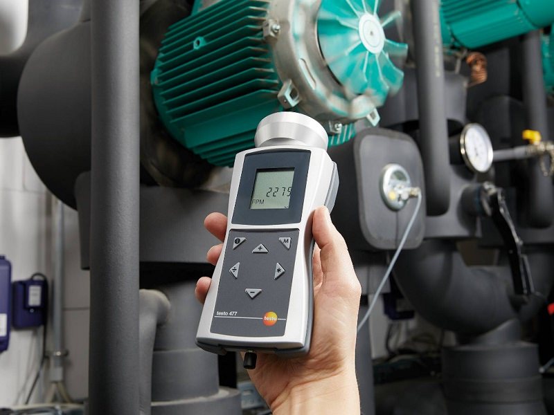 Máy đo tốc vòng quay số chớp Testo 477