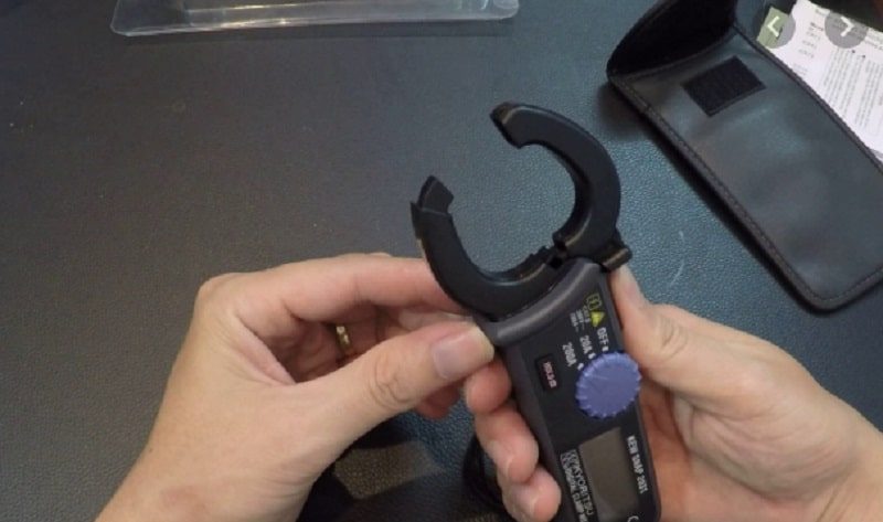 đồng hồ ampe kìm Kyoritsu 2031 có khả năng đo dòng điện AC lên đến 200A