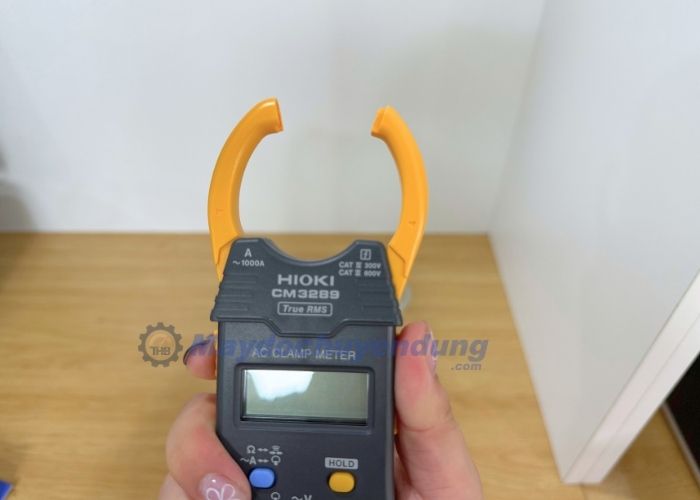 CM3289 có lõi kẹp nhỏ và mỏng giúp quá trình sử dụng được thuận tiện