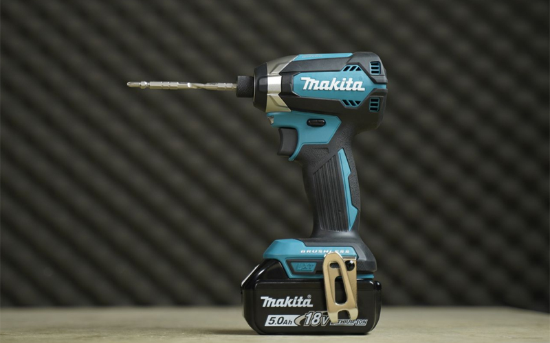 Máy bắt vít chạy pin Makita DTD153RTE