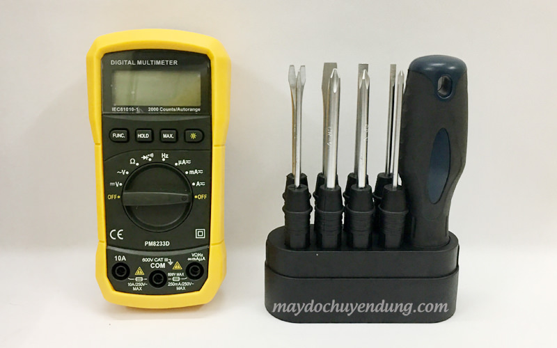 Bosch GSB 550 Electrician đi kèm các phụ kiện chính hãng Bosch GSB 550 Electrician đi kèm các phụ kiện chính hãng