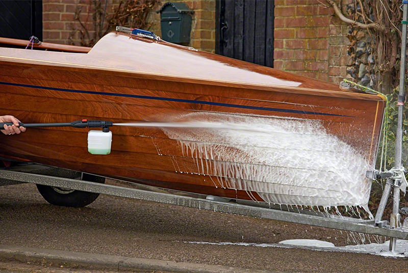 Bộ phụ kiện vệ sinh xe Bosch