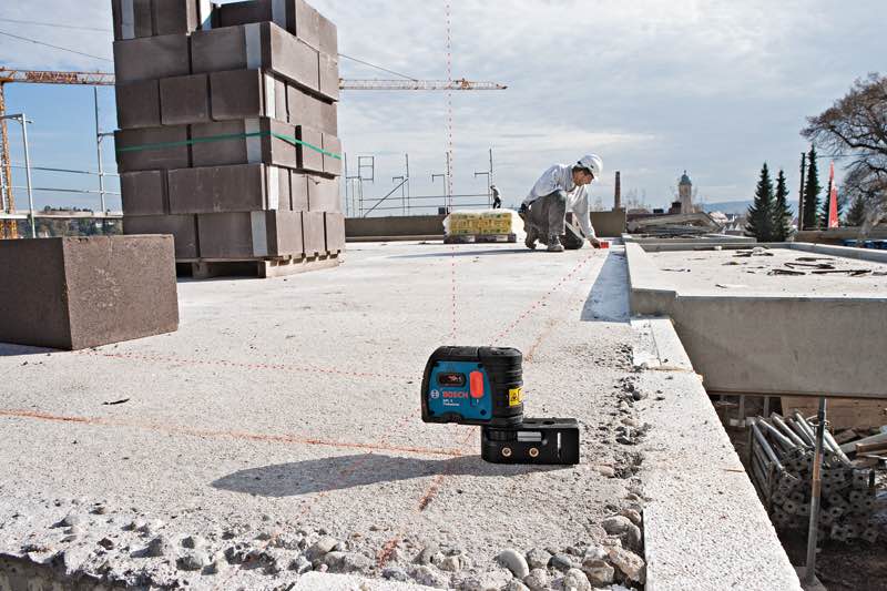 Máy sử dụng tia laser dọi và ngang 5 điểm tự động thăng bằng phù hợp với công việc trong nhà Máy sử dụng tia laser dọi và ngang 5 điểm tự động thăng bằng phù hợp với công việc trong nhà