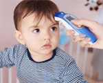 Nên mua nhiệt kế điện tử đo tai hay đo trán cho trẻ nhỏ