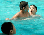 Tầm quan trọng của kiểm soát nồng độ Clo dư trong bể bơi