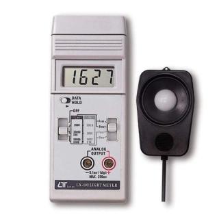 Máy đo ánh sáng cảm biến dời Lutron LX-102