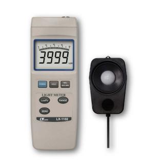 Máy đo ánh sáng Lutron LX-1102