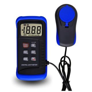 Máy đo cường độ ánh sáng Total Meter LX1330E