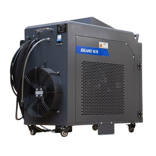 Máy hàn laser chuyên tẩy gỉ sét Riland RL-C-2000