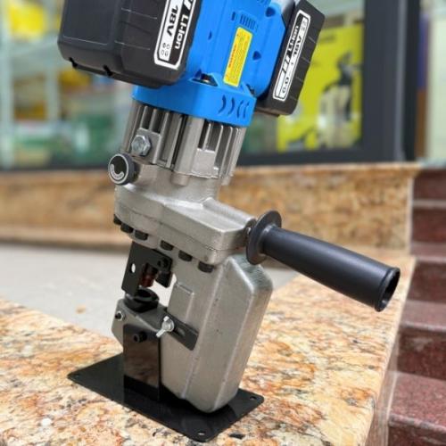 Máy đột lỗ thủy lực dùng pin MHP-20L