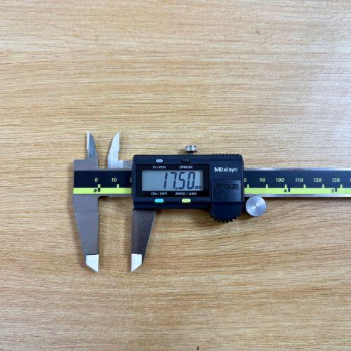 Thước cặp điện tử dải đo 0-150mm Mitutoyo 500-196-30