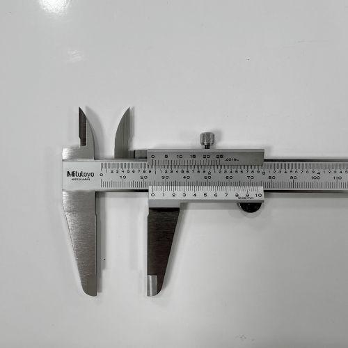 Thước kẹp cơ khí dải đo 0-200mm Mitutoyo 530-118