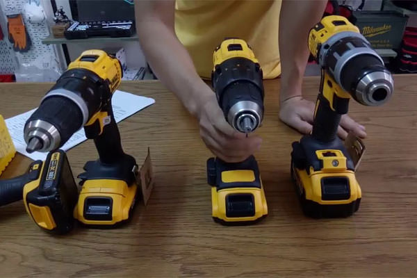 Máy khoan pin cầm tay Dewalt