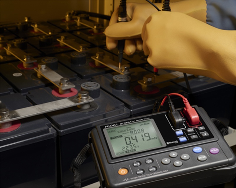 Đồng hồ đo kiểm tra ắc quy Hioki BT3554-11 gọn nhẹ, dễ sử dụng Đồng hồ đo kiểm tra ắc quy Hioki BT3554-11 gọn nhẹ, dễ sử dụng