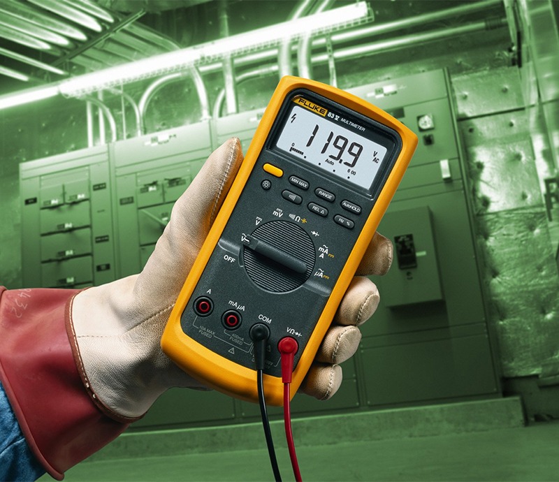Đồng hồ vạn năng Fluke 83-5 đo điện áp AC/DC với dải đo lớn Đồng hồ vạn năng Fluke 83-5 đo điện áp AC/DC với dải đo lớn