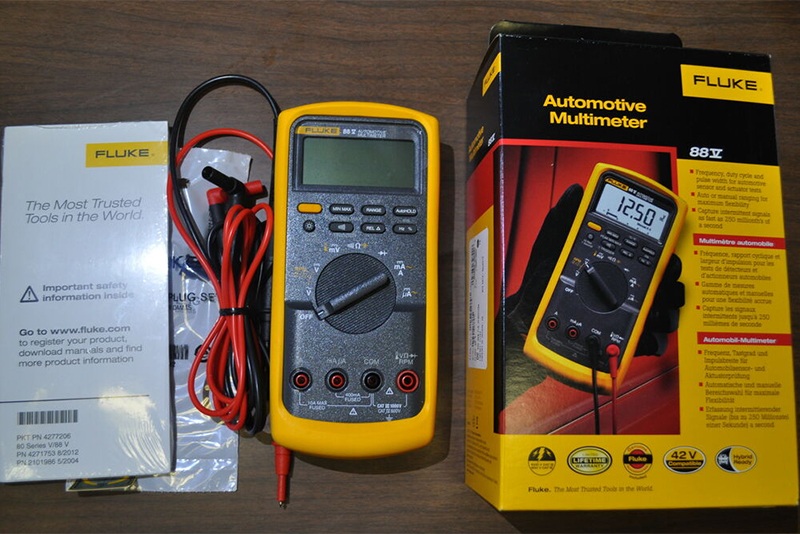 Đồng hồ vạn năng Fluke 88V