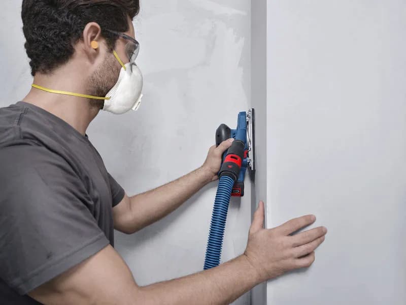 Máy chà nhám Bosch 18V GSS 18V-18 (SOLO) phù hợp với thợ mộc, thợ hoàn thiện nội thất