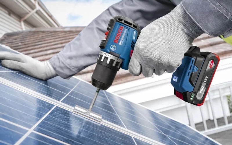 Bosch GSR 18V-52 (SOLO) có khả năng khoan và bắn vít trên nhiều vật liệu