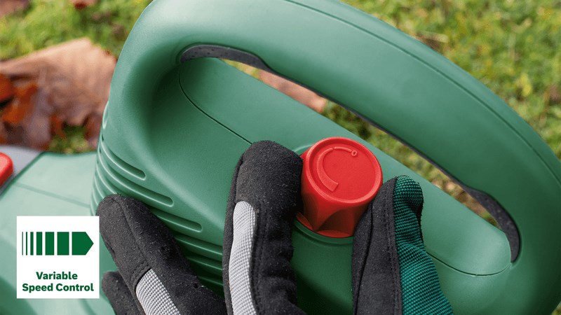 Bosch UniversalGardenTidy 3000 có khả năng chuyển đổi các chức năng nhanh chóng