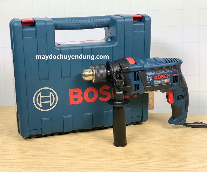 Máy khoan Bosch GSB 16 RE làm từ nhựa cao cấp và được bọc cao su