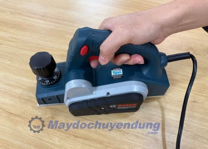 GHO 6500 có tay nắm vừa vặn và được thiết kế chống trượt
