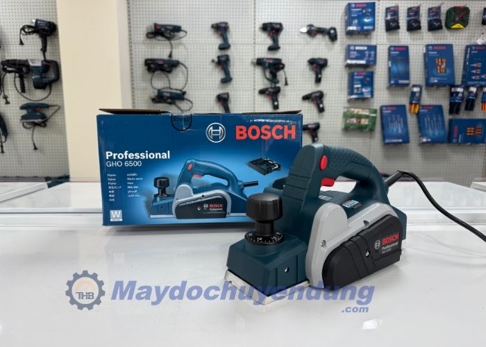 Máy bào GHO 6500 có hệ thống mô tơ 650W
