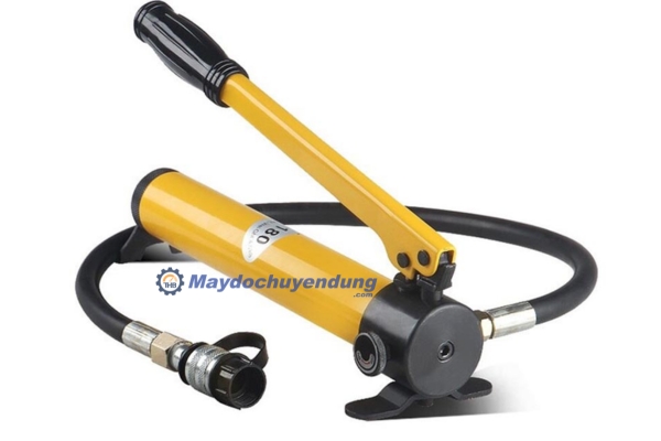 Bơm tay thủy lực 1 chiều CP-180 thiết kế nhỏ gọn nhưng chắc chắn 