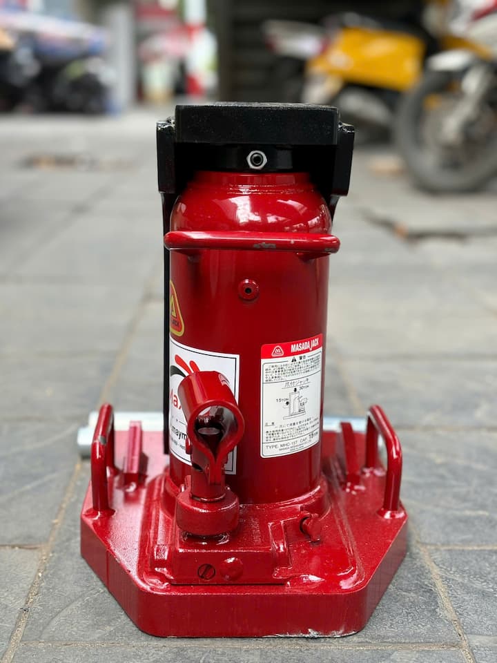 Masada MHC-15T có thiết kế chắc chắn