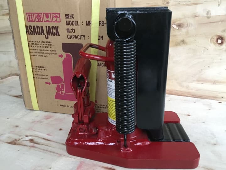 Masada MHC-10RS-2 có thiết kế chắc chắn, bền bỉ