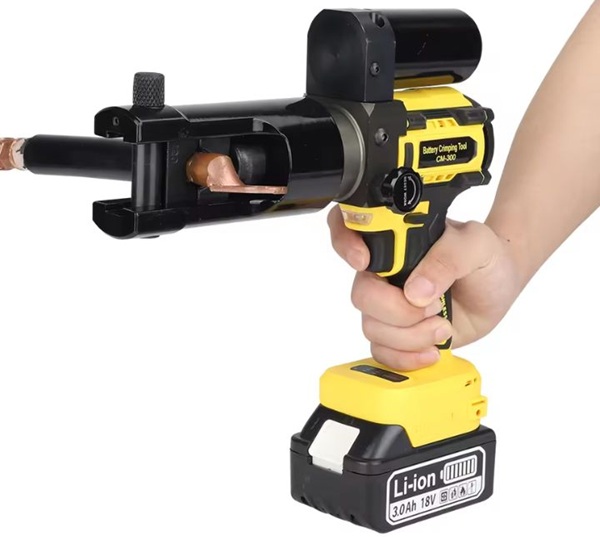 Máy ép cos thủy lực dùng pin mini CM-300 nhỏ gọn, ép nhanh