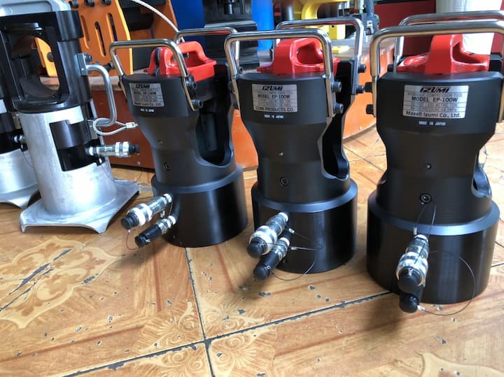 Đầu ép cos thủy lực IZUMI EP-100W có lực ép mạnh tới 100 tấn