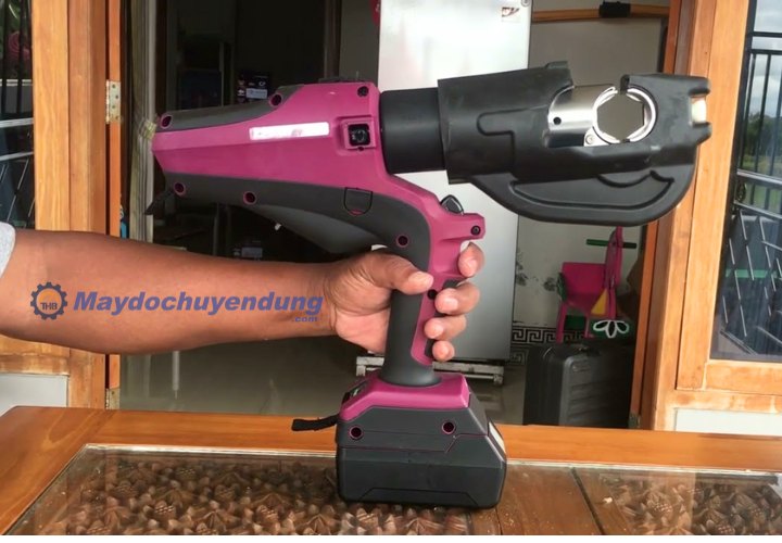 IZUMI S7G-510H có thể ép đa dạng các loại đầu cos từ nhỏ đến lớn