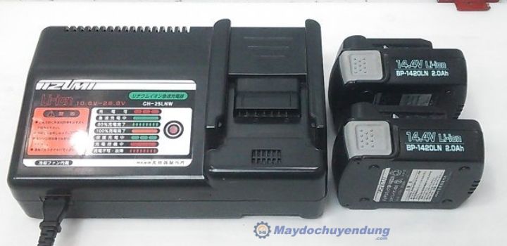 IZUMI REC-Li60S được trang bị pin dung lượng cao và sạc chính hãng 