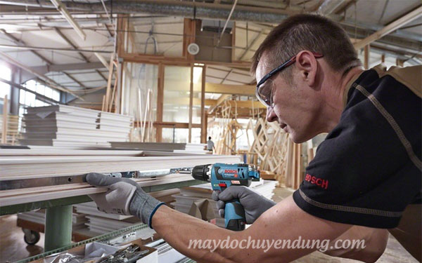 Máy khoan bắt vít dùng pin Bosch GSR 12V-EC