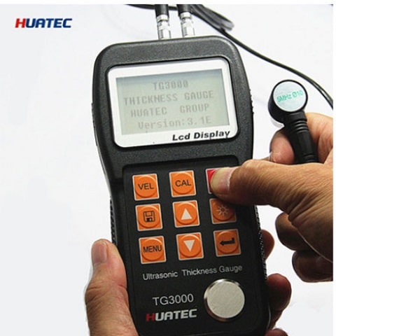 Máy đo độ dày Huatec TG-3000 được thiết kế nhỏ gọn, nó có thể đo ở phạm vi từ 0,75 ～ 300mm với độ phân giải: 0.1mm
