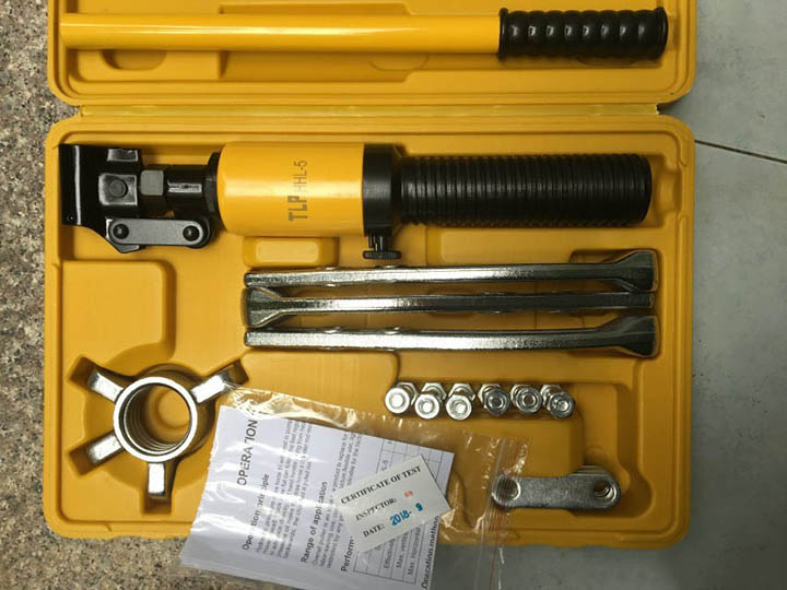 Cảo thủy lực 3 chấu 5 tấn HHL-5 làm bằng chất liệu hợp kim thép