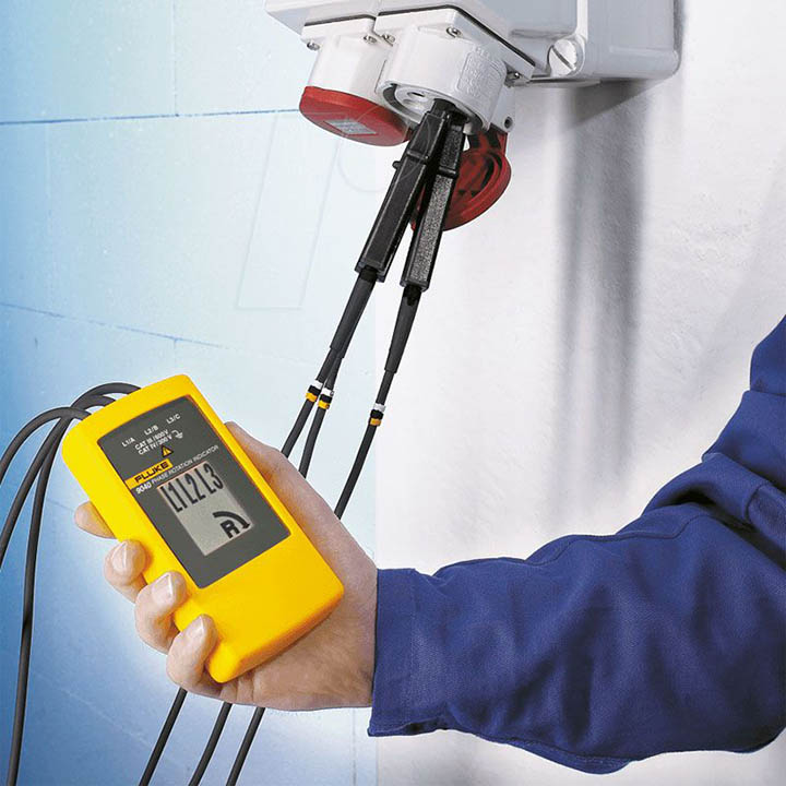 Đồng hồ chỉ thị pha Fluke 9040 tuân thủ các nguyên tắc về an toàn Đồng hồ chỉ thị pha Fluke 9040 tuân thủ các nguyên tắc về an toàn