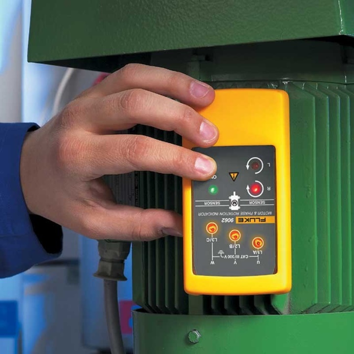 Đồng hồ Fluke 9062 đo lường hệ thống 3 pha không tiếp xúc Đồng hồ Fluke 9062 đo lường hệ thống 3 pha không tiếp xúc