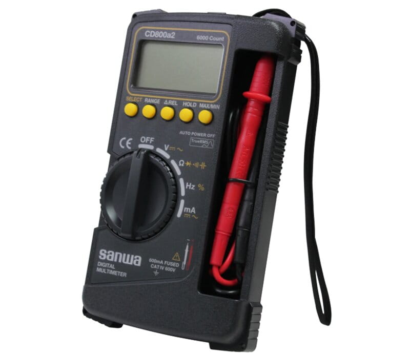 Đồng hồ vạn năng Sanwa CD800a2 nhỏ gọn, có các nút chức năng dễ sử dụng