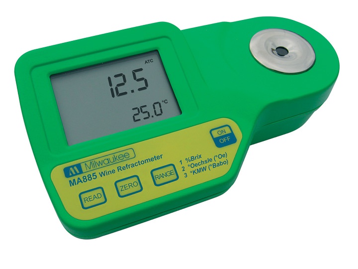 Khúc xạ kế đo độ ngọt Milwaukee MA885